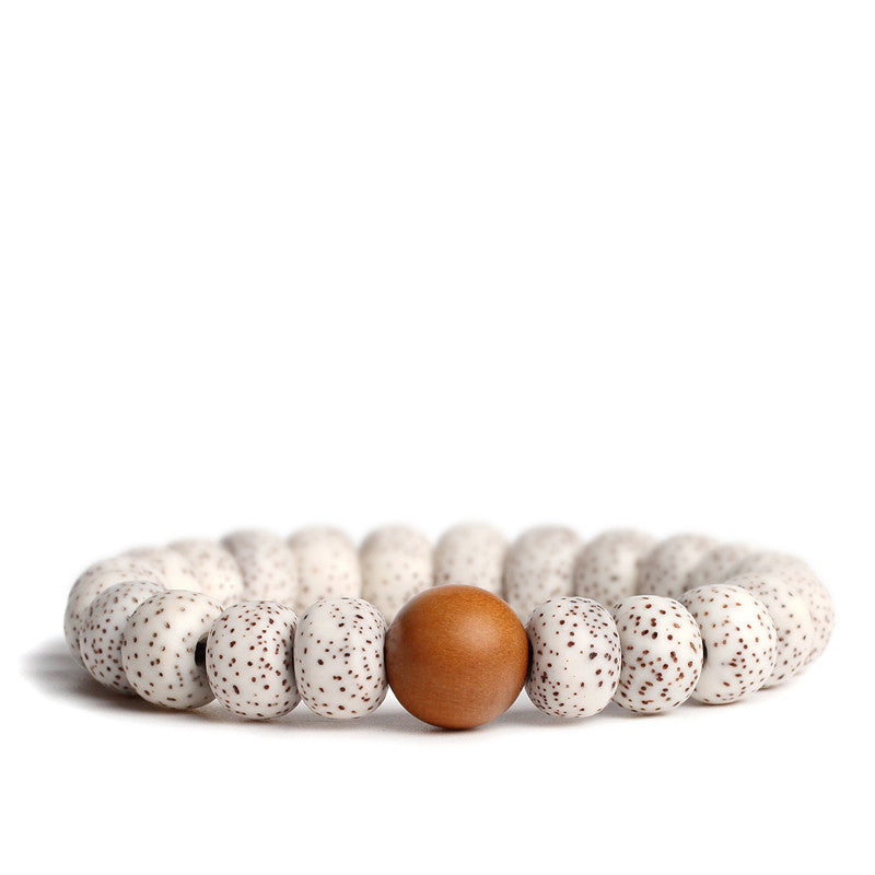 This Bodhi Seed Root Single Circle Beaded Bracelet is a timeless meditation accessory symbolizing mindfulness, peace, and spiritual growth.