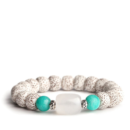 This Bodhi Seed Root Single Circle Beaded Bracelet is a timeless meditation accessory symbolizing mindfulness, peace, and spiritual growth.