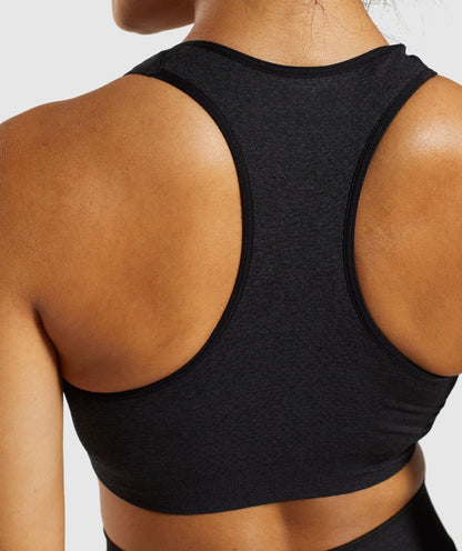 Seamless quick-drying yoga clothes designed for comfort, stretch, and all-day fitness performance.