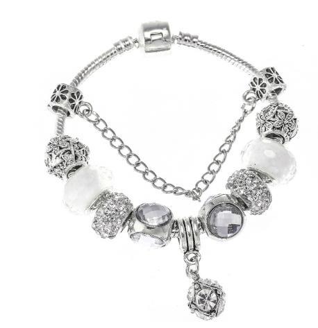 Capture positive energy and effortless style.This Fashion Dreamcatcher Charm Women’s Bracelet blends boho elegance.