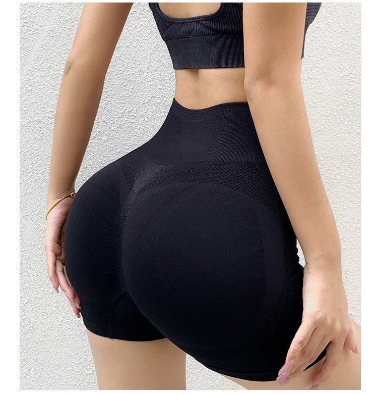 Seamless butt-lifting yoga shorts leggings for women—perfect for gym and fitness.