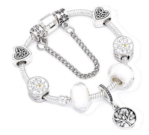 Capture positive energy and effortless style.This Fashion Dreamcatcher Charm Women’s Bracelet blends boho elegance.