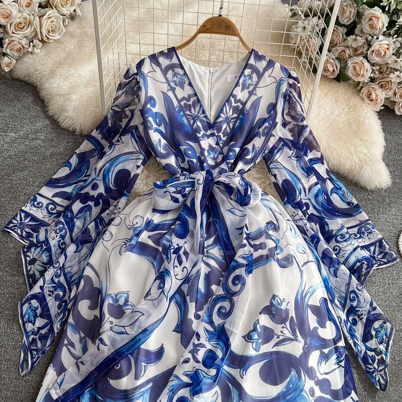Light Luxury Temperament Flared Long Sleeve Waist Slimming Blue And White Porcelain Dress