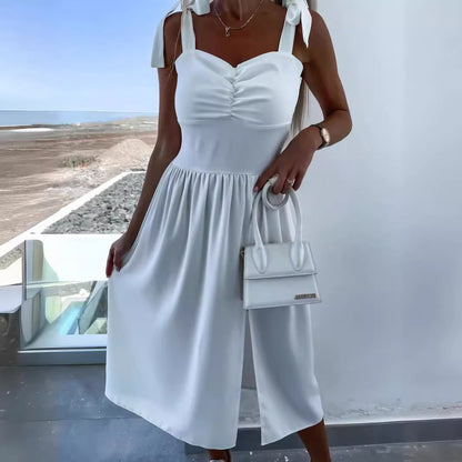 This fashion suspenders waist-tight split dress is designed to define your waist, enhance curves.