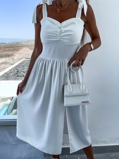 This fashion suspenders waist-tight split dress is designed to define your waist, enhance curves.