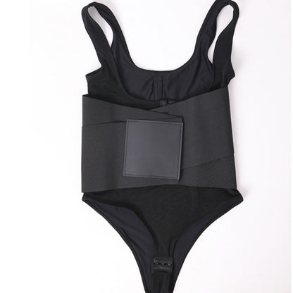 Breathable sports waist trainer that shapes your waist, lifts hips, and smooths your core.